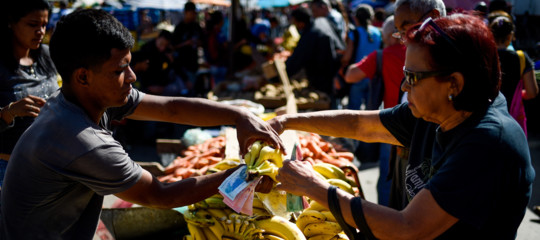 Ai venezuelani ormai la Canasta bàsica dura solo due settimane