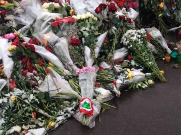 Visita lampo di Renzi a Mosca Da premier omaggio a Nemtsov