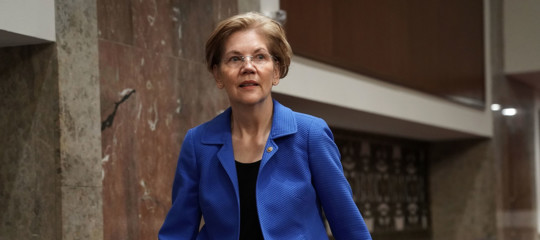 La senatrice dem che vuole battere Trump per salvare il capitalismo Usa