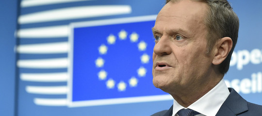 Tusk apre a un rinvio della Brexit: "Sarebbe una soluzione razionale"