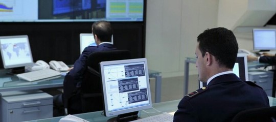 Pedopornografia esperto informatico denunciato Catania