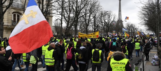 gilet gialli scontri corteo