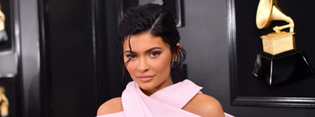 Come ha fatto Kylie Jenner a diventare la miliardaria più giovane al mondo
