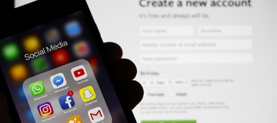 facebook whatsapp messenger