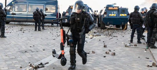 Gilet Gialli violenze m5s