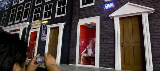 tour prostituzione quartieri luci rosse
