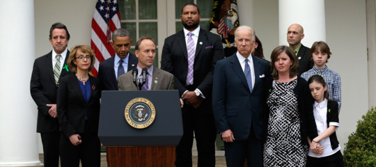 strage sandy hook suicidio