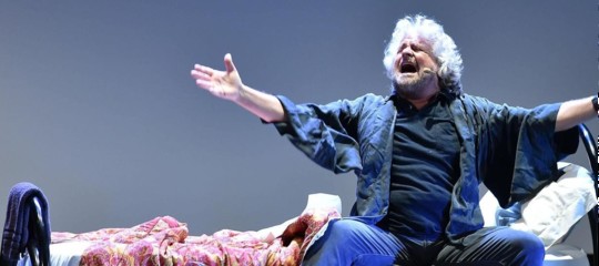 Beppe Grillo teatro insomnia