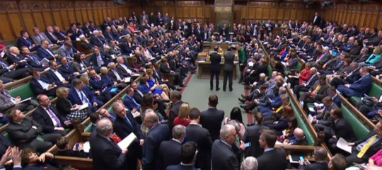 brexit westminster may bocciata