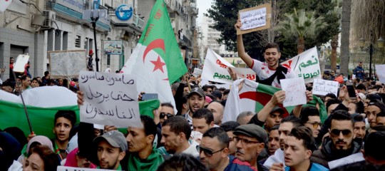 algeria dimissioni bouteflika