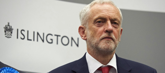 assange corbyn