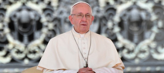 pedofilia impiccare 100 preti abusatori