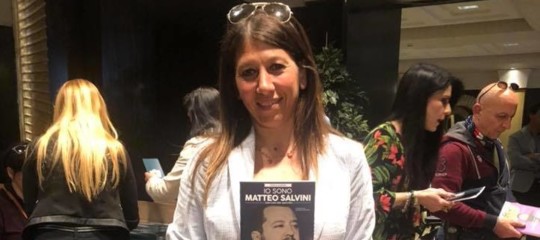 chiara giannini intervista salvini altaforte salone libro