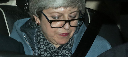 Theresa May dimissioni domani