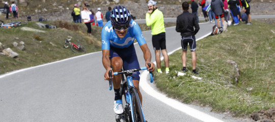 giro d'italia richard carapaz vincenzo nibali