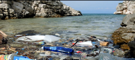 malaysia rifiuti plastica
