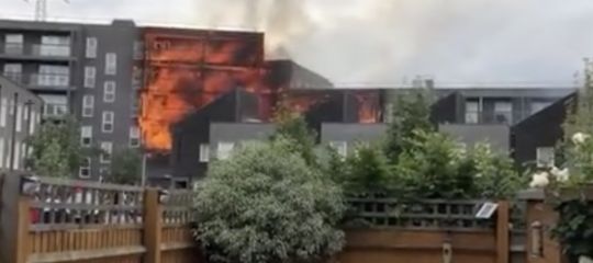 barking incendio londra motivi