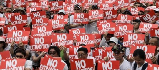 Hong Kong protesta tecnologie digitali