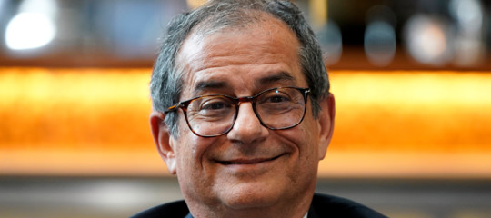 ue giovanni tria