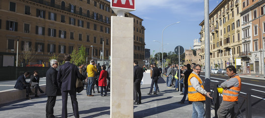 donna investita metro roma