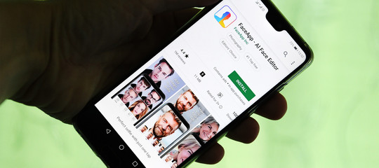 faceapp dati sicurezza privacy invecchiamento volto