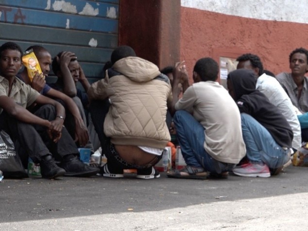 Immigrati, ecco il piano dell'Ue 40mila lasceranno Italia e Grecia