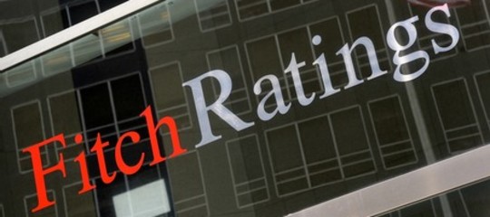 fitch rating outlook negativo