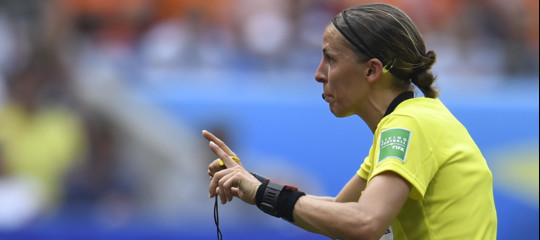 arbitro donna supercoppa