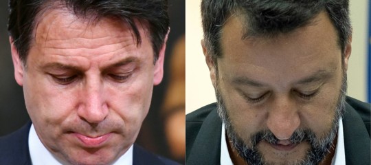 conte salvini senato simboli religiosi