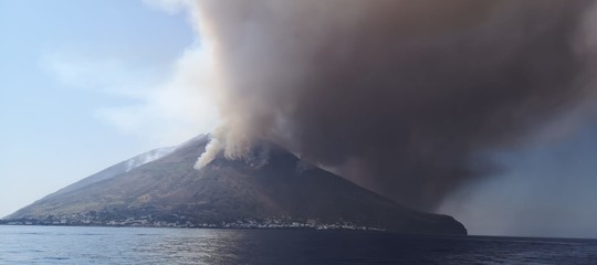 Stromboli esplosione tsunami