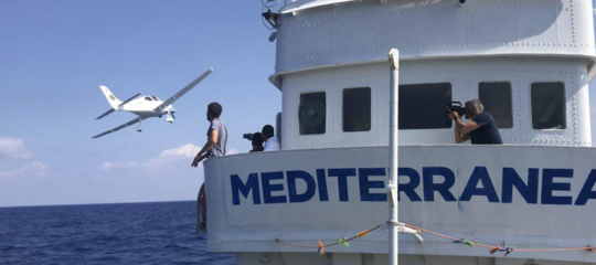 migranti mare jonio lampedusa sbarco