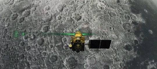 satellite indiano schianto luna