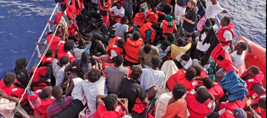 emergenza migranti lampedusa