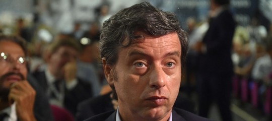 Orlando punge Renzi: "Peggio andrà nei sondaggi e più farà casino"