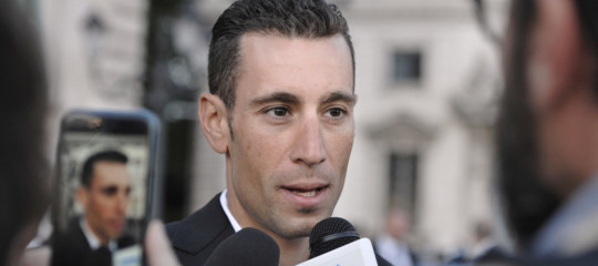 vincenzo nibali terapia del dolore
