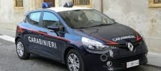 furti ville bastoni coltelli