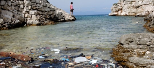 rifiuti marini allarme ispra plastica