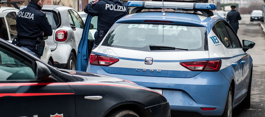 uccide moglie figlie si suicida foggia