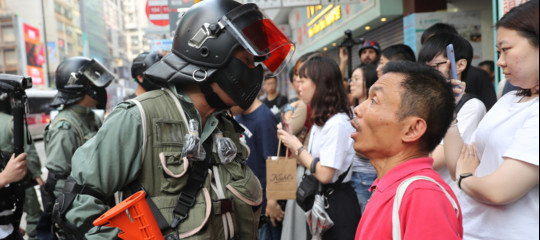 hong kong app apple polizia