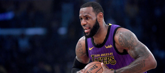 LeBron James incendi california