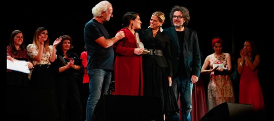 Bianca d'Aponte: la cantautrice Cristiana Verardo vince XV edizione