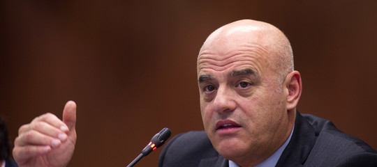Petrolio Descalzi dazi