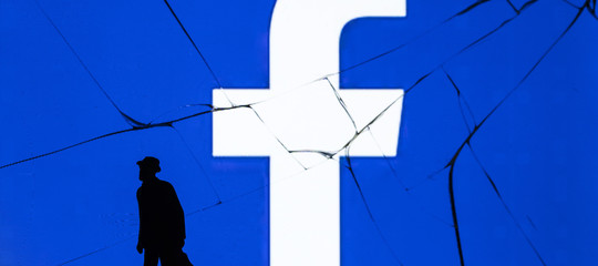 facebook account falsi