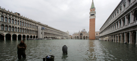 brugnaro commissario venezia acqua alta