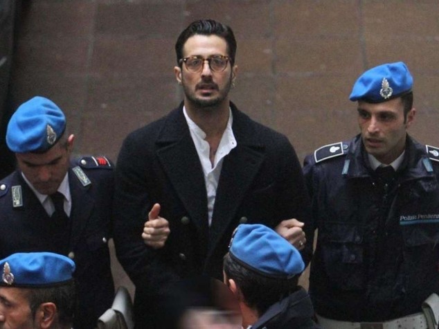 Scarcerato Fabrizio Corona, andra' alla Comunita' di Don Mazzi