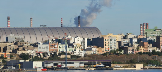 arcelormittal taranto indotto pagamenti