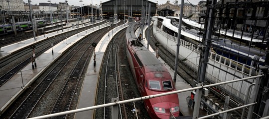 gare du nord stazione evacuata parigi