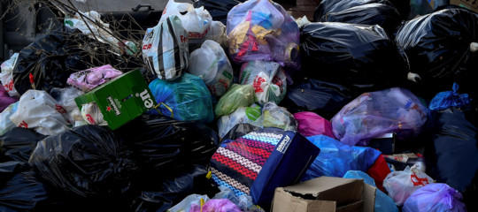 rifiuti roma emergenza smaltimento