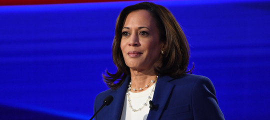 usa primarie democratiche kamala harris si ritira
