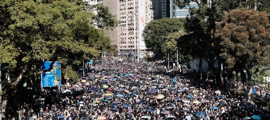 hong kong manifestazione